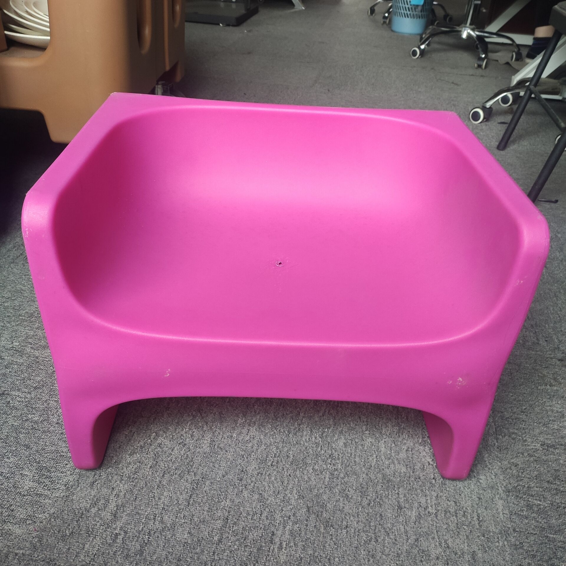 Hot Design Children Rotomolded Furniture Molding Plastic Table Chairs